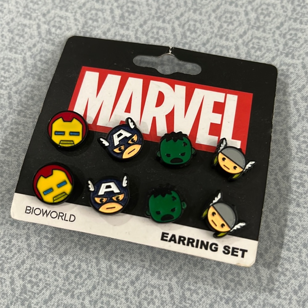 NWT Marvel Chibi Superhero Earring Set